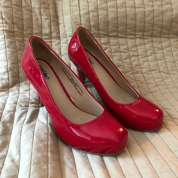 Shoes - Glossy 👠 Red Heels 👠